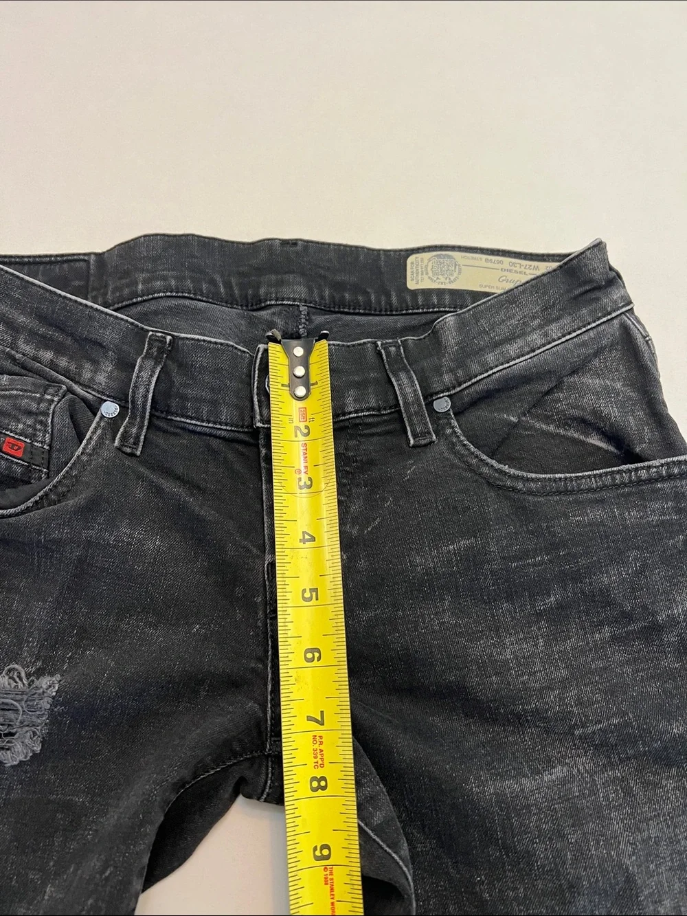 DIESEL WOMEN’S GRUPEE SUPER SLIM- SKINNY LOW WAIST DISTRESSED BLACK/GRAY 27x30
